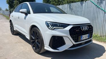 Audi RS Q3 quattro S tronic