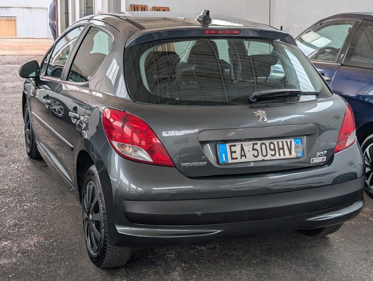 Peugeot 207 1.4 8V 75CV 5p. X Line ECO GPL