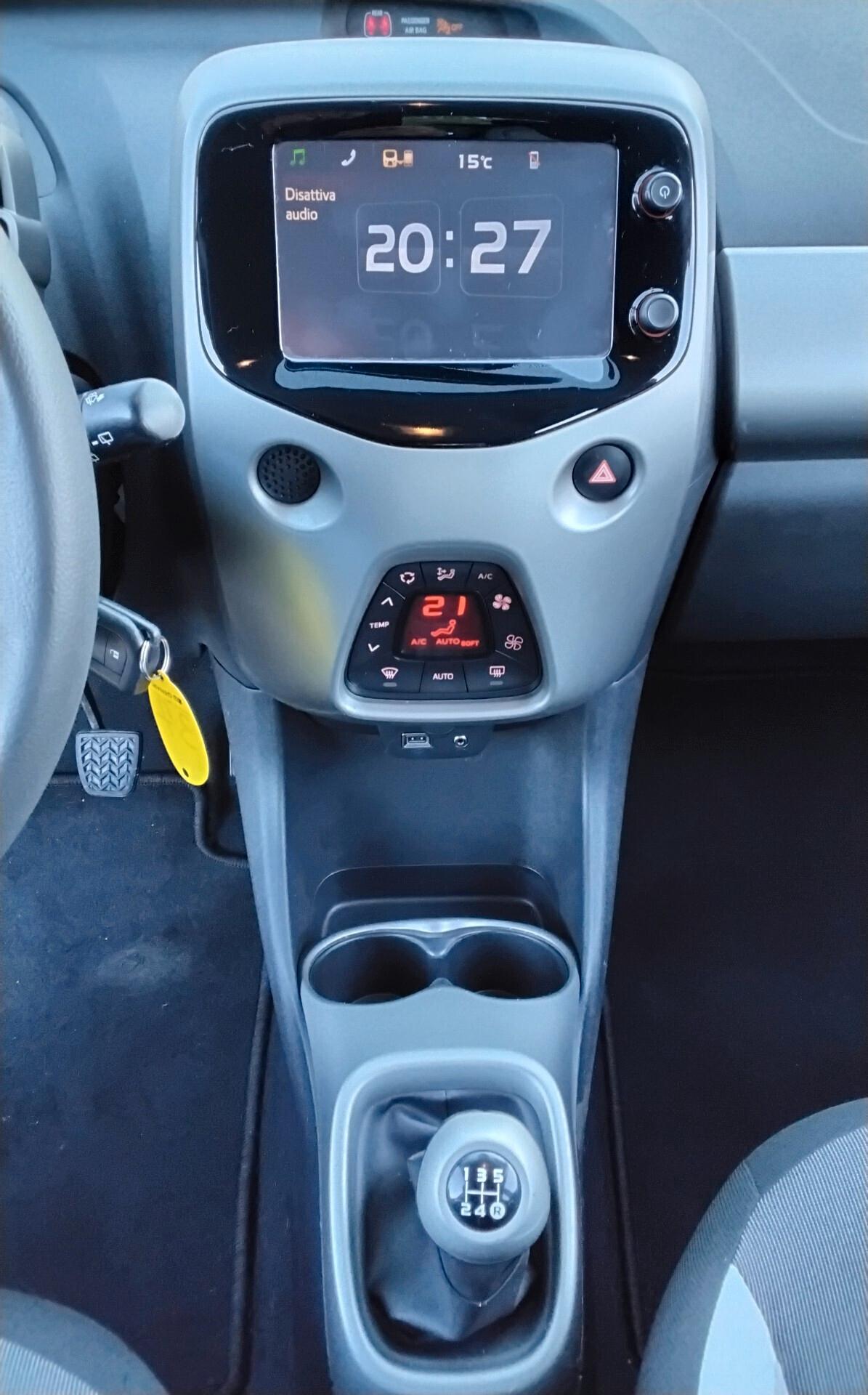 Toyota Aygo 1.0 VVT-i 69 CV 5 porte x-cite