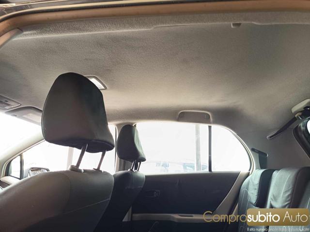 TOYOTA Yaris 1.0 5 porte Sol