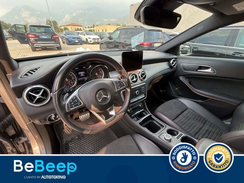 Mercedes-Benz GLA 200 D PREMIUM AUTO