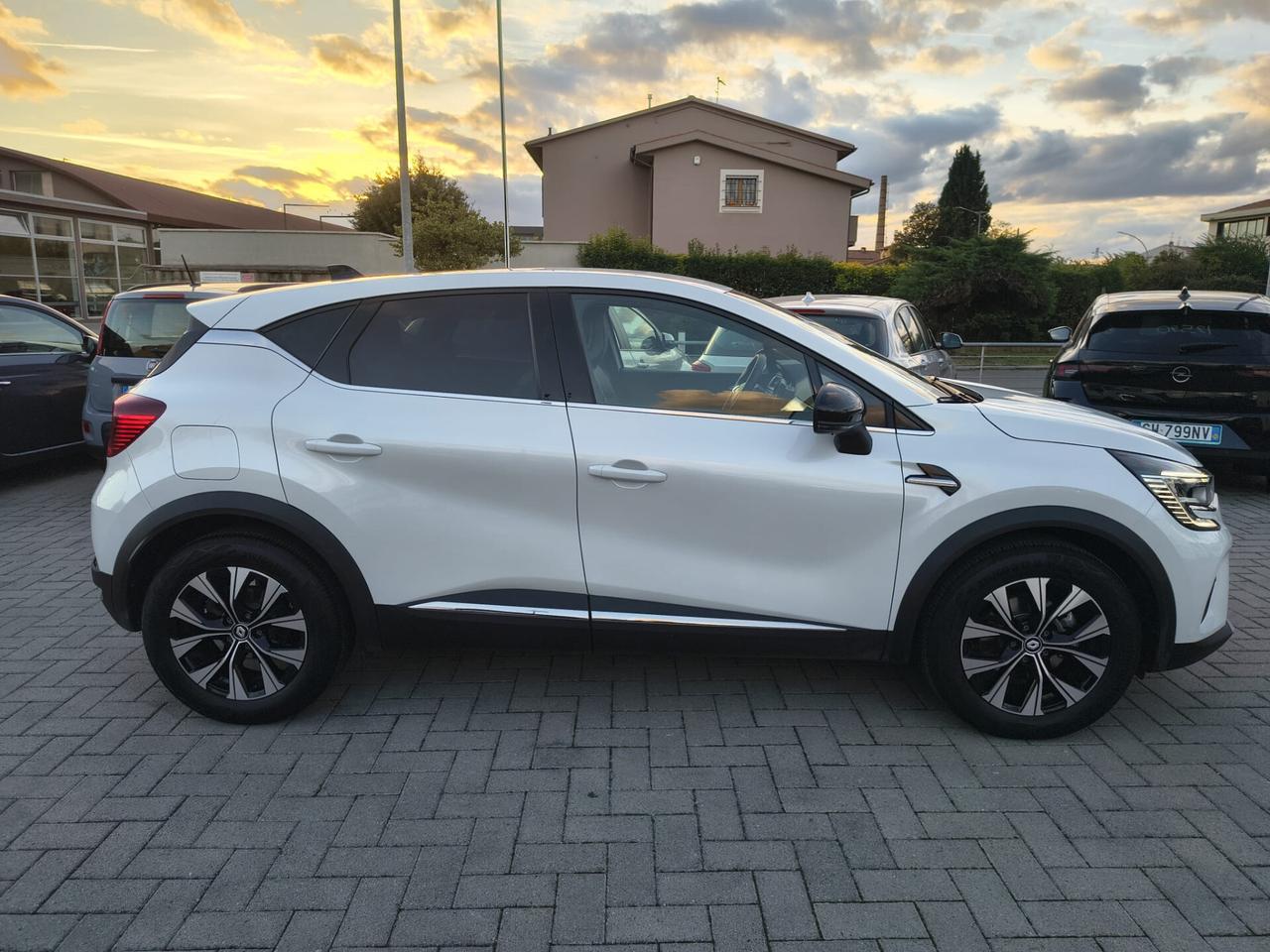 Renault Captur Full Hybrid E-Tech *2023*prezzo reale, no vincoli
