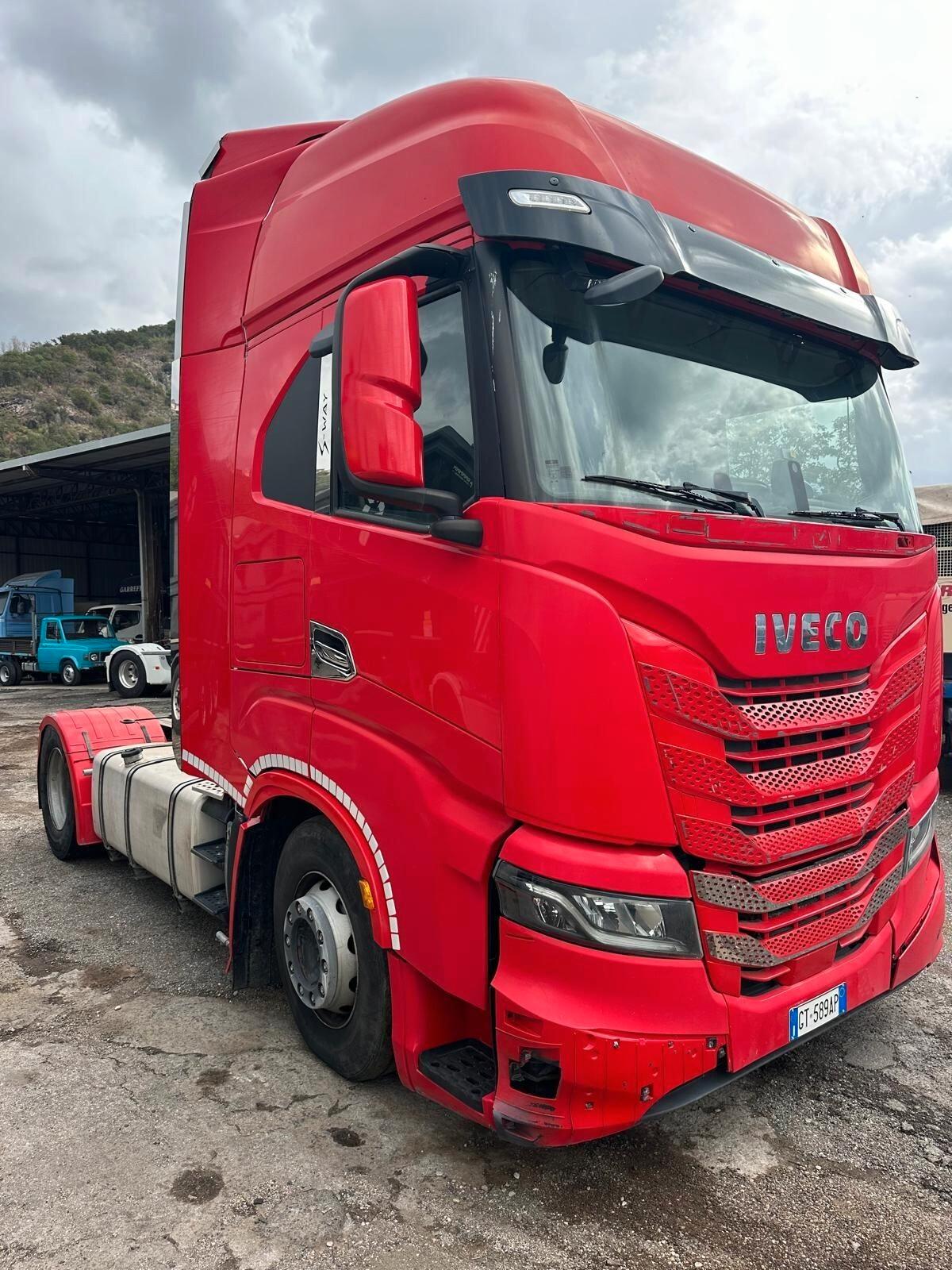 Trattore Stradale Iveco S-WAY 480 USO RICAMBI