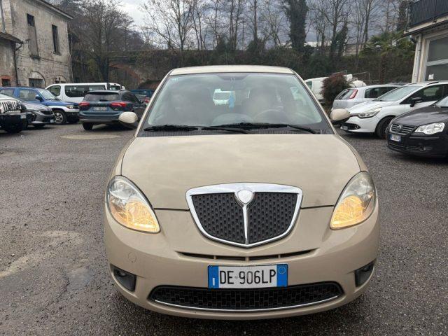 LANCIA Ypsilon 1.2 ADATTA A NEOPATENTATI