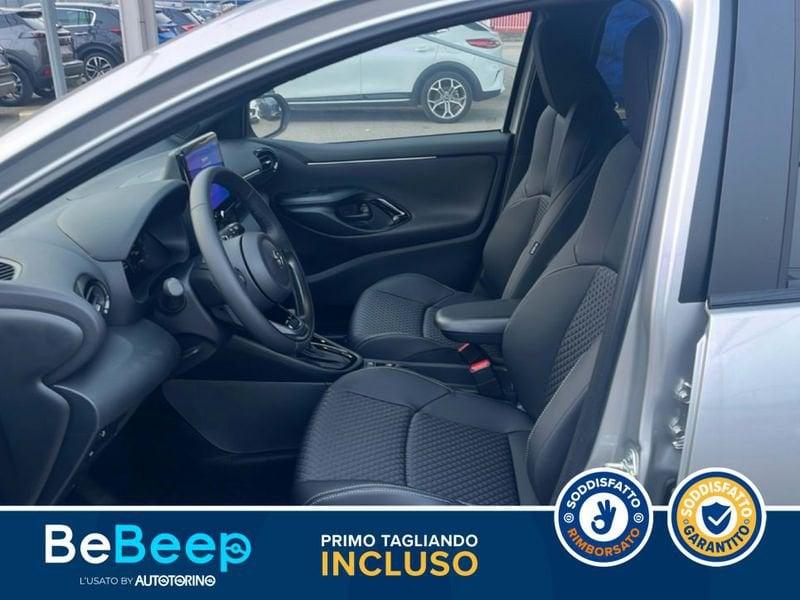 Toyota Yaris 1.5H 130 LOUNGE