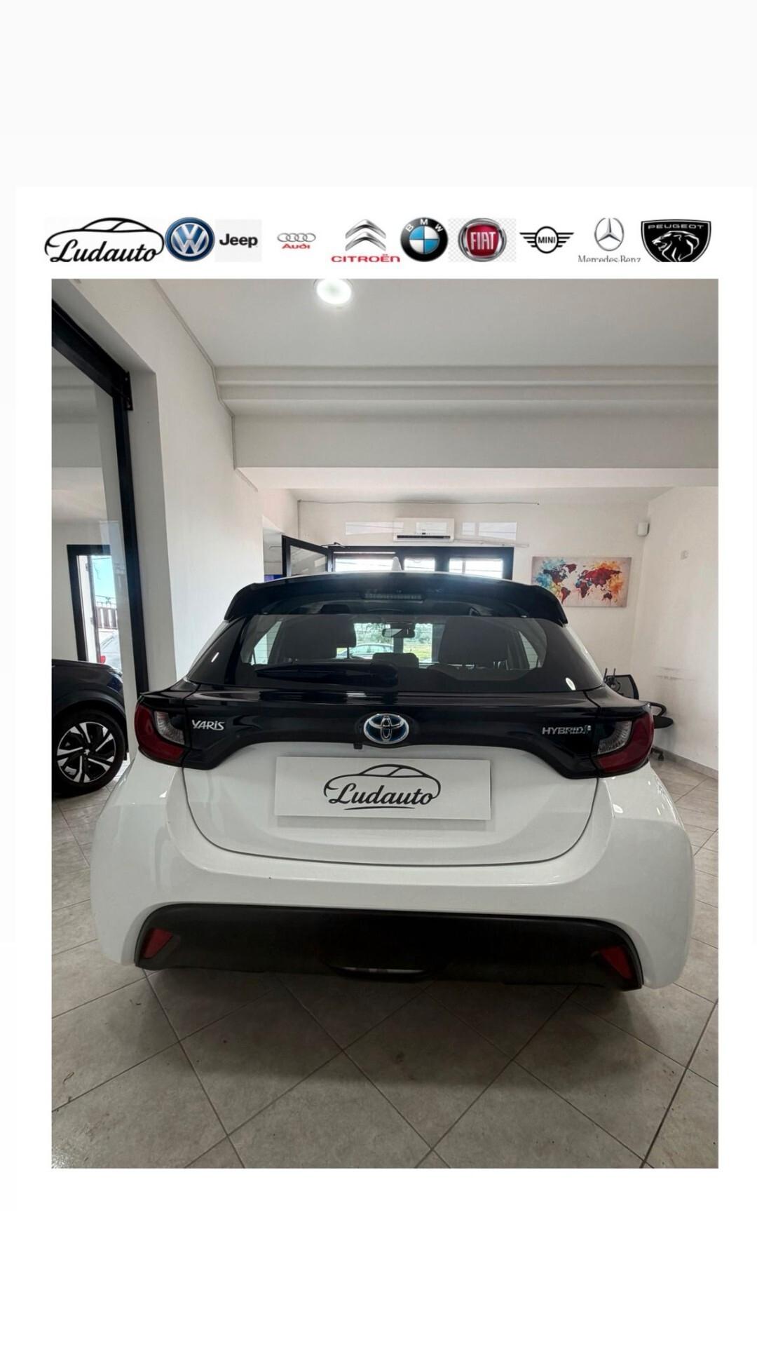 Toyota Yaris 1.5 Hybrid 5 porte Active