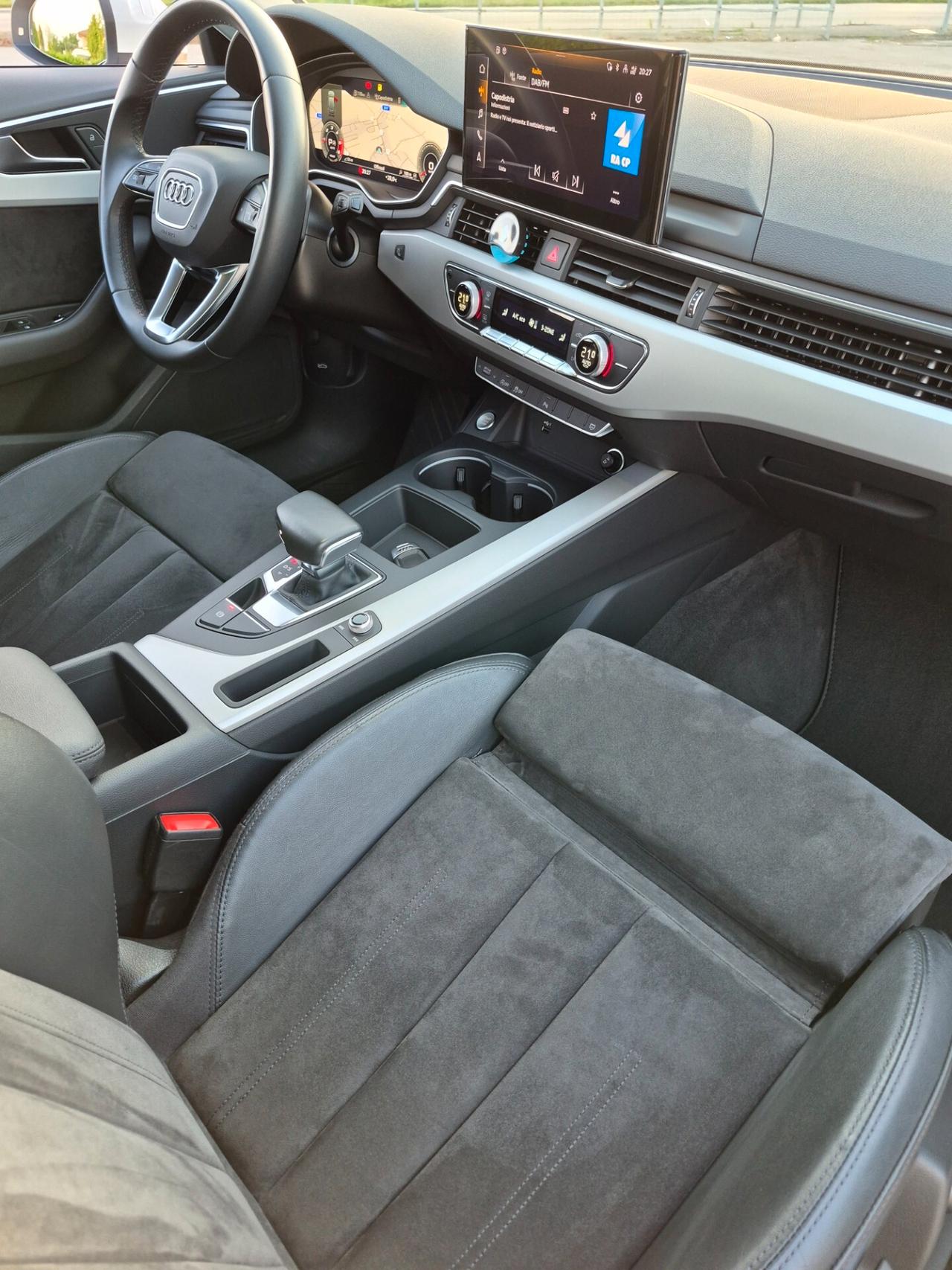 Audi A4 Avant 30 TDI/136 CV S tronic Business Advanced