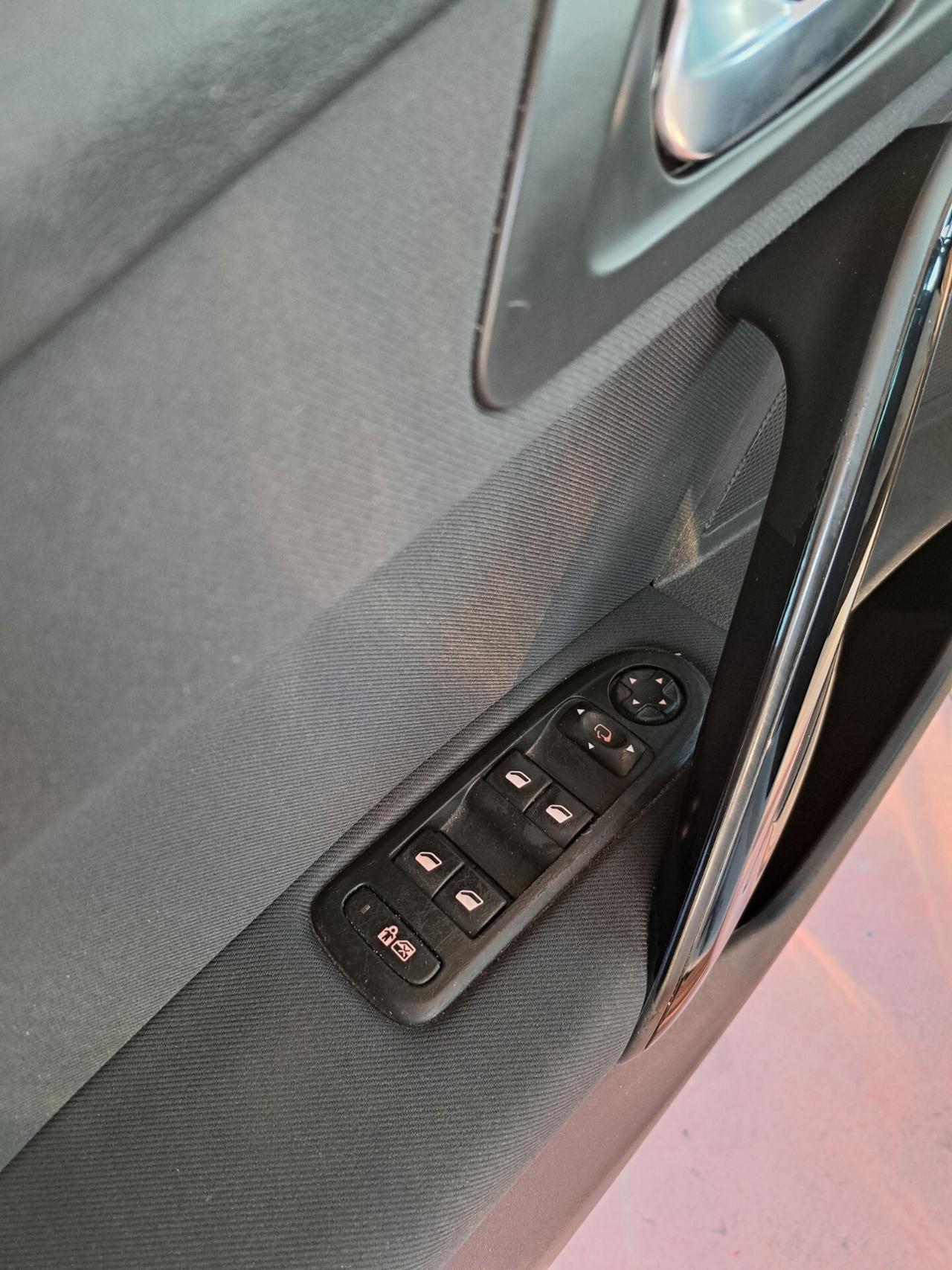 Peugeot 508 1.6 e-HDi 115CV cambio robotizzato S&S Access