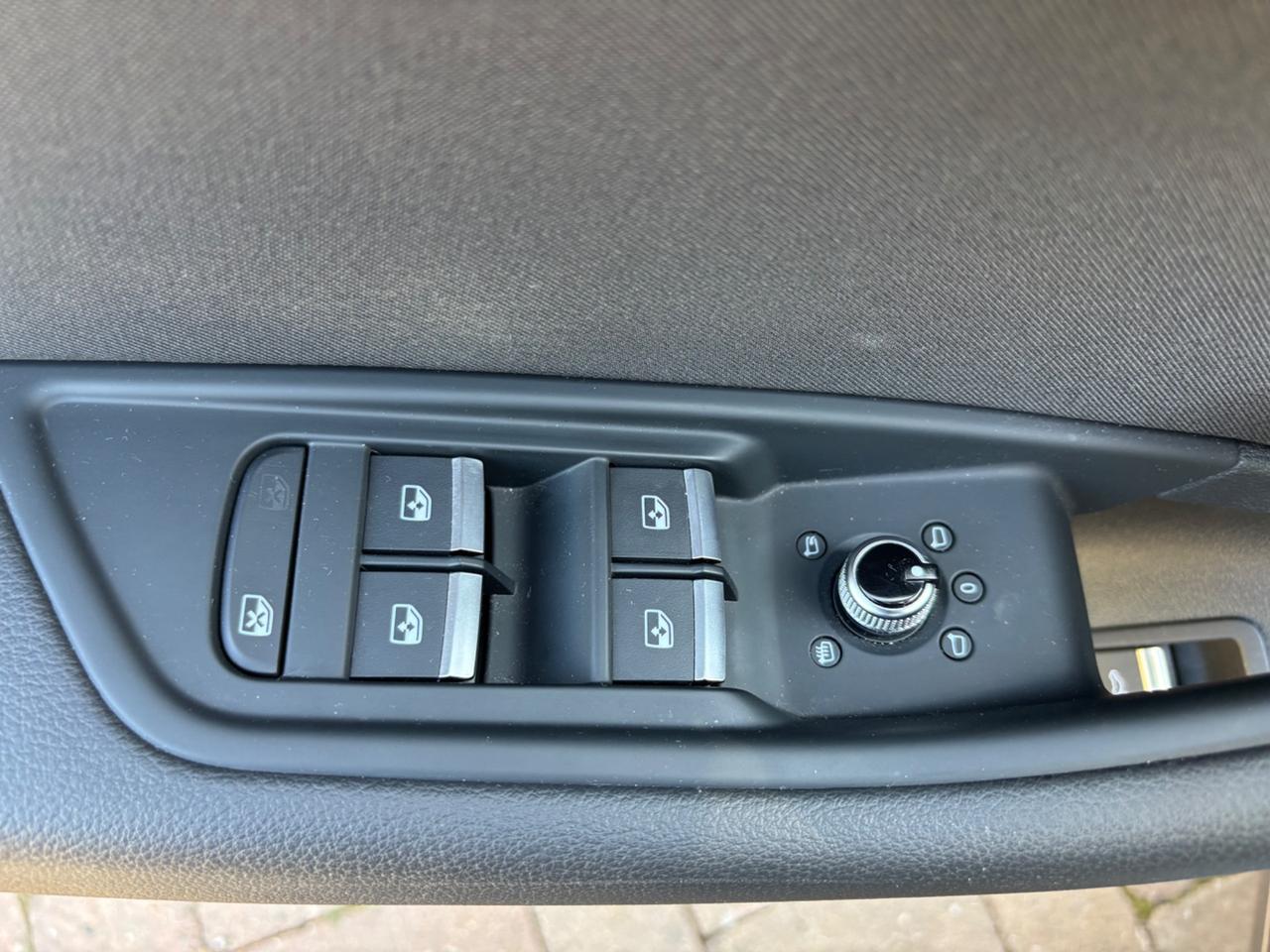Audi A4 Avant 30 TDI/136 CV S tronic SW