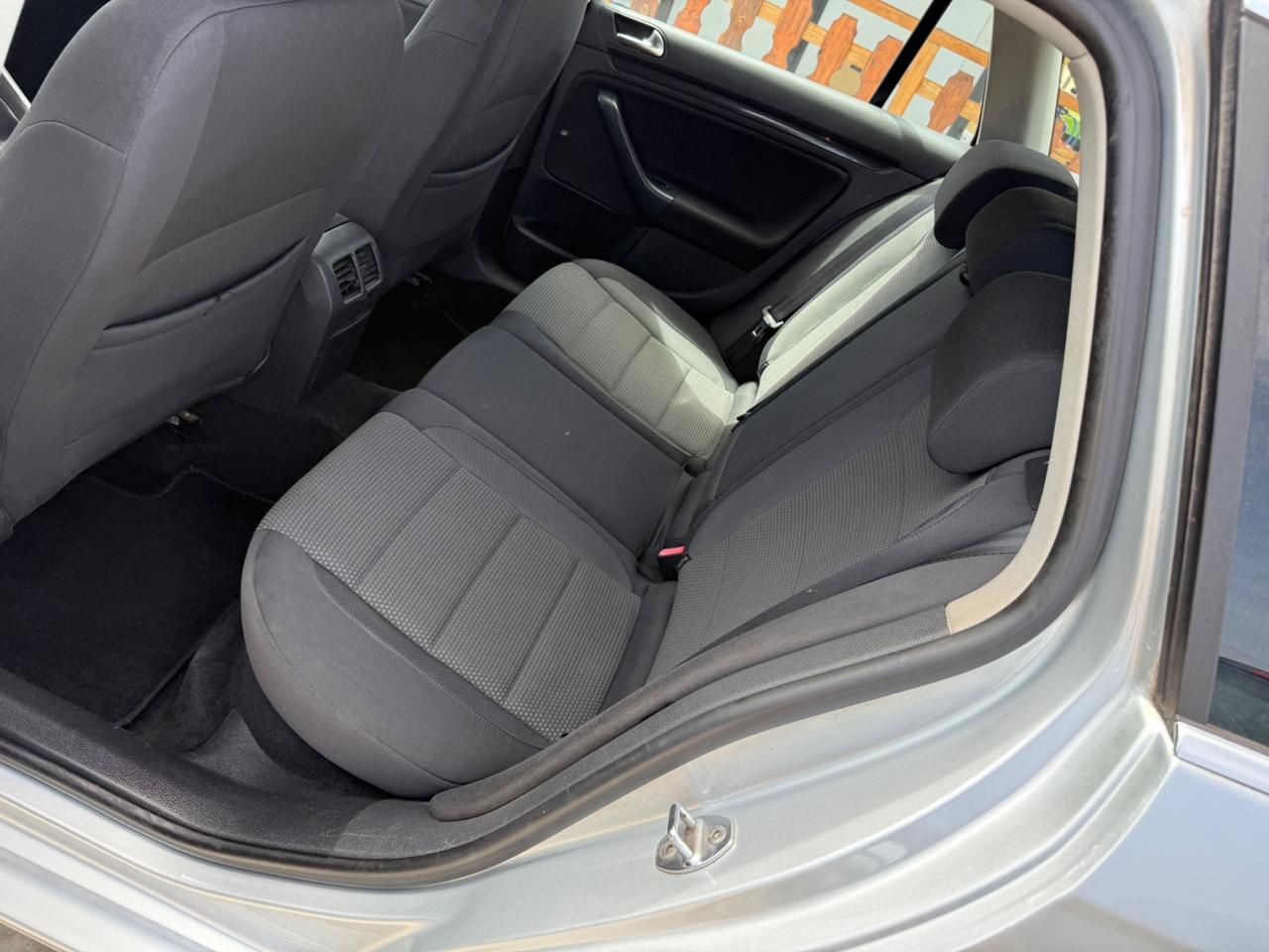 Volkswagen Golf Variant 1.6 TDI DPF Comfortline