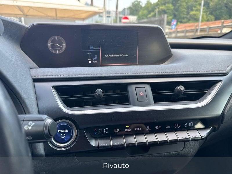 Lexus UX 250h Executive 2wd cvt