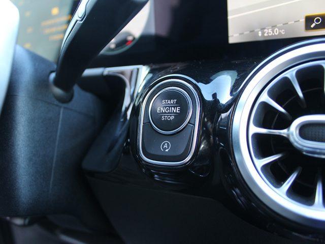 MERCEDES-BENZ GLA 200 d Automatic Premium