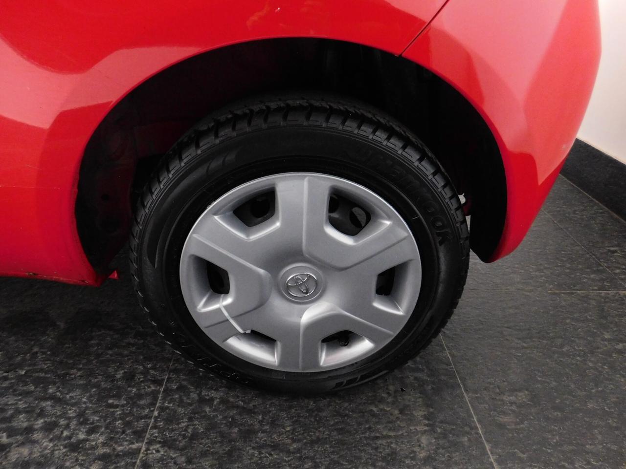 Toyota Yaris 1.0 3 porte