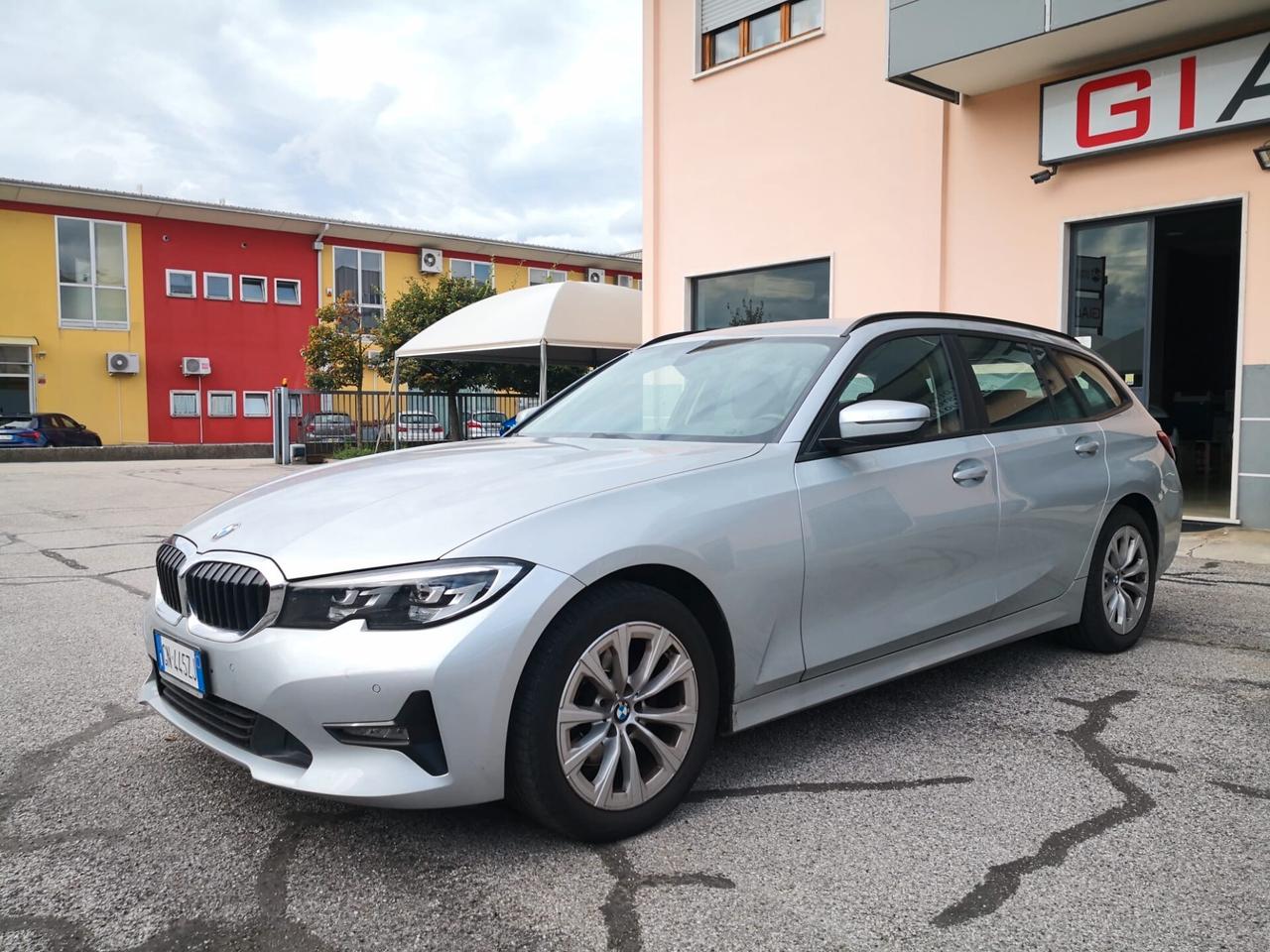 Bmw 320d MHEV Touring ***CAR PLAY***NAVI***BAGAGLIAIO ELETTRICO***