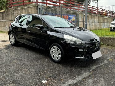 Renault Clio 1.2 75CV 5 porte NEOPATENTATI