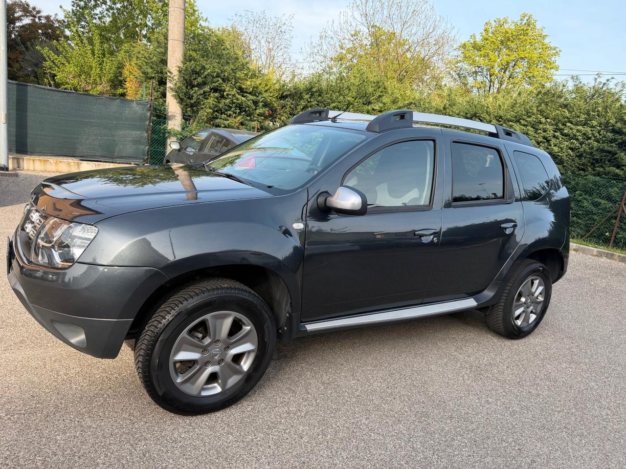 Dacia Duster 1.6 Gpl - NAV. - NEOP. - 12 MESI DI GARANZIA -
