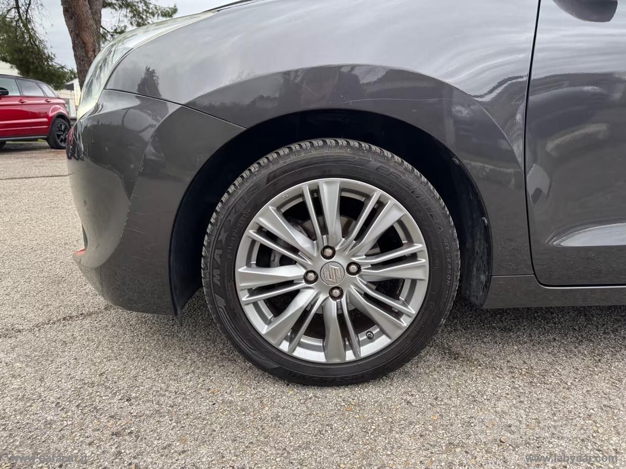 SUZUKI Baleno 1.2 Hybrid B-Top