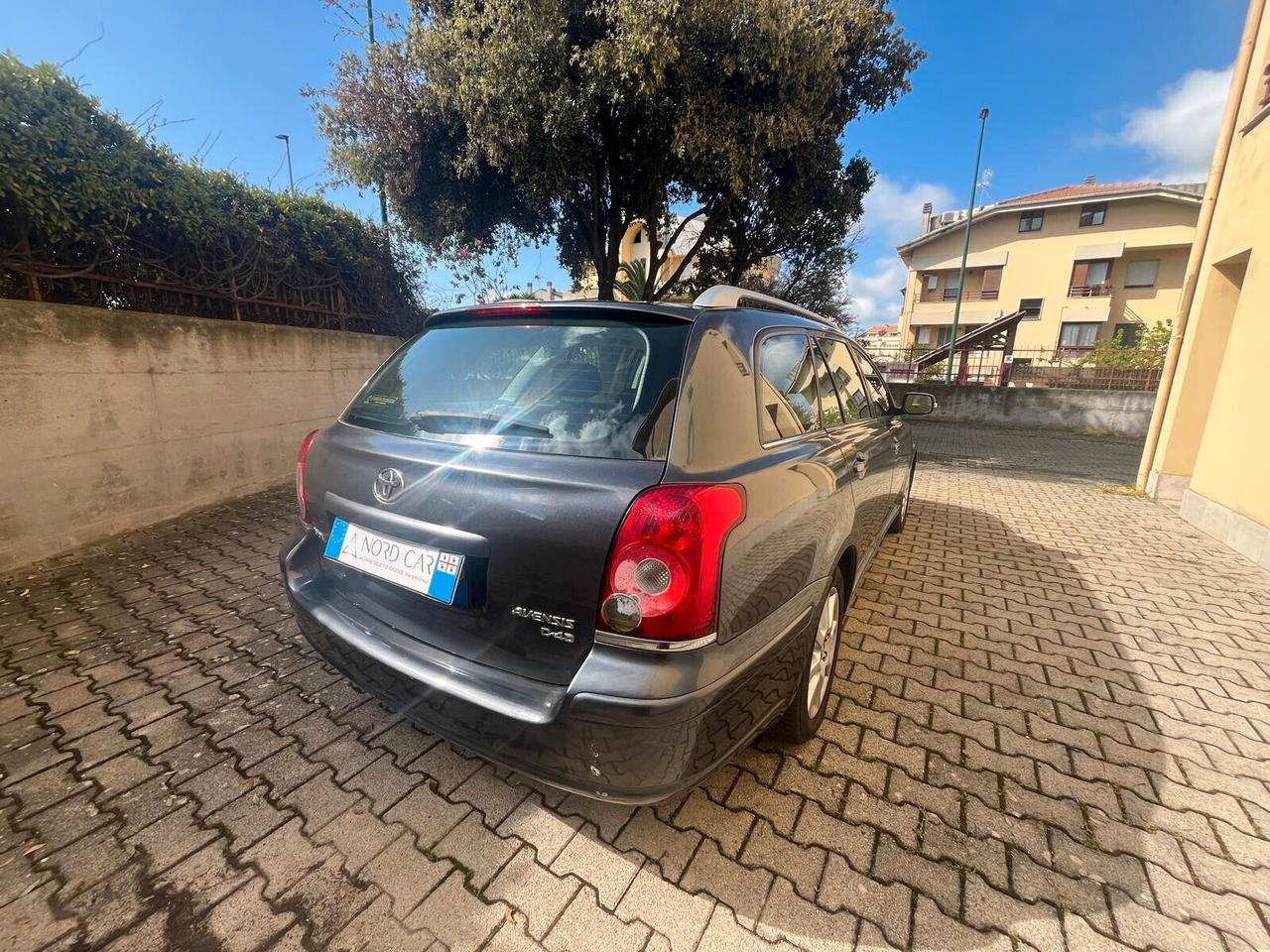 Toyota Avensis 2.2 D-4D 16V Station Wagon