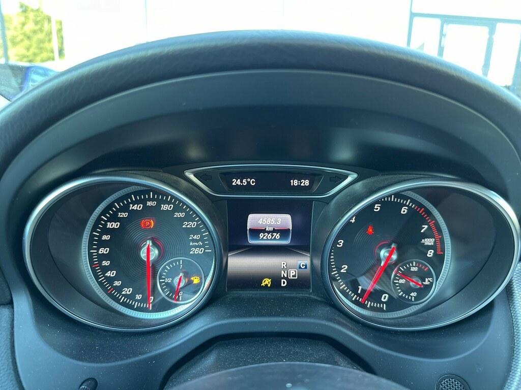 Mercedes GLA 180 180 Sport 7G-DCT
