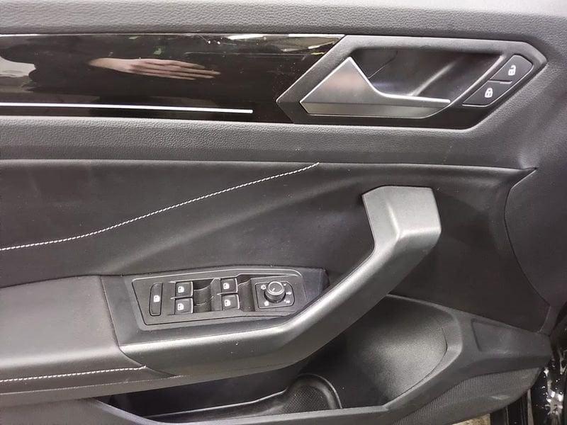 Volkswagen T-Roc 1.0 TSI R-Line NAVI LED ACC