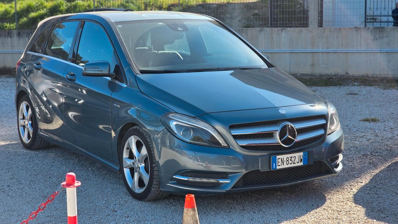 Mercedes-benz B 180 CDI BlueEFFICIENCY Premium