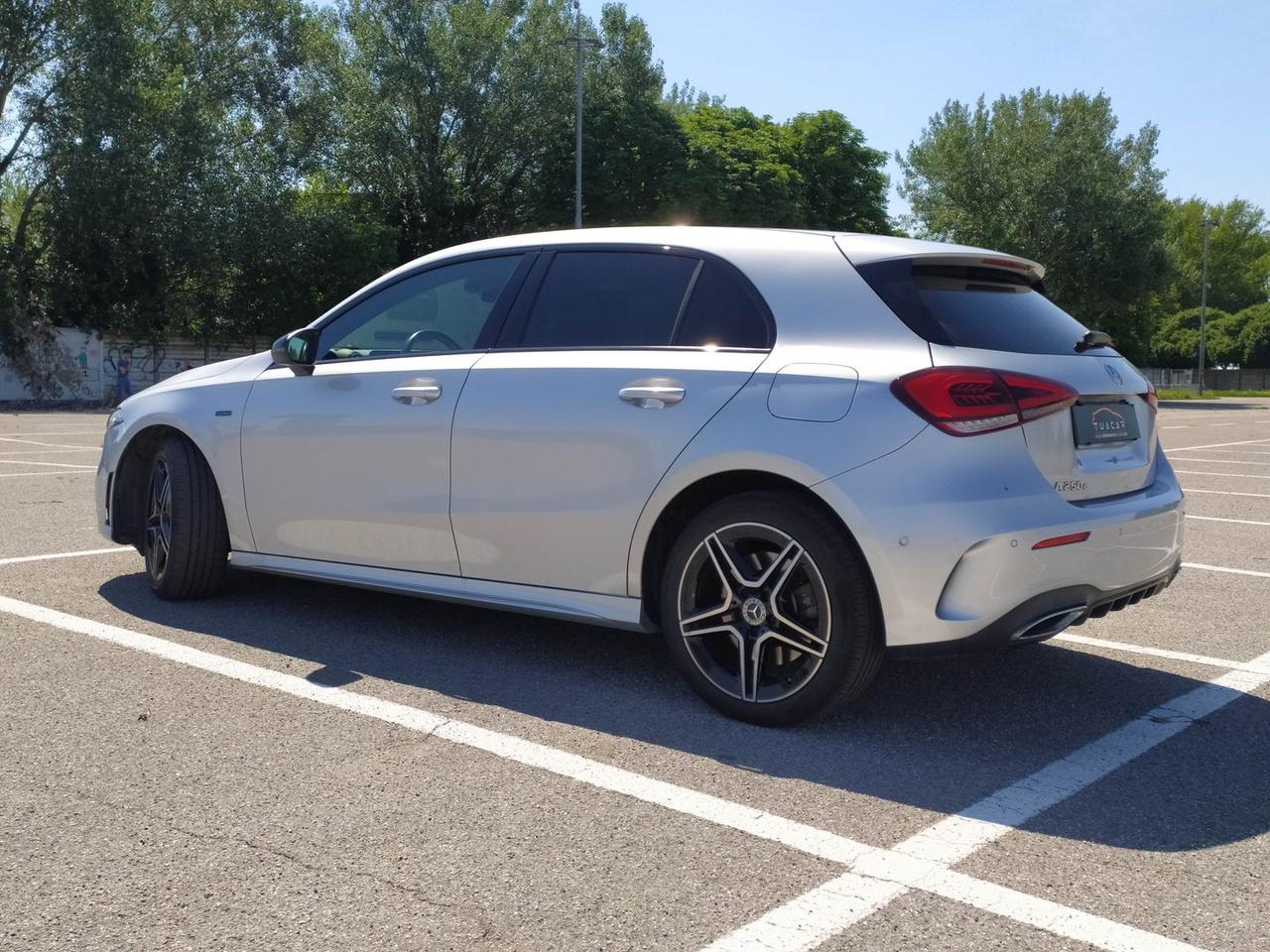 Mercedes-Benz EQA Premium A 250 E PHEV