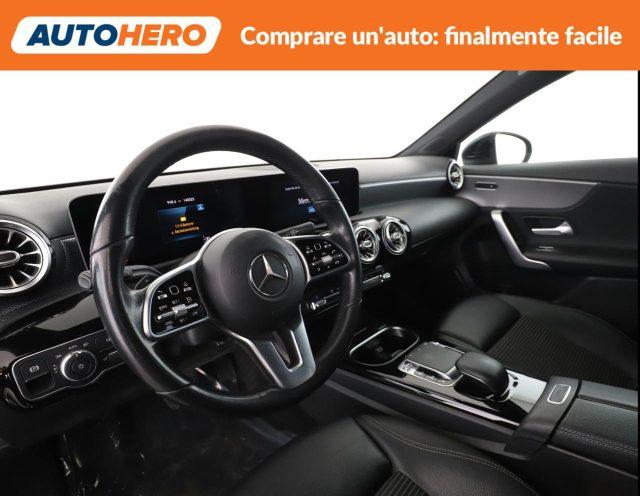 MERCEDES-BENZ A 180 d Automatic Business