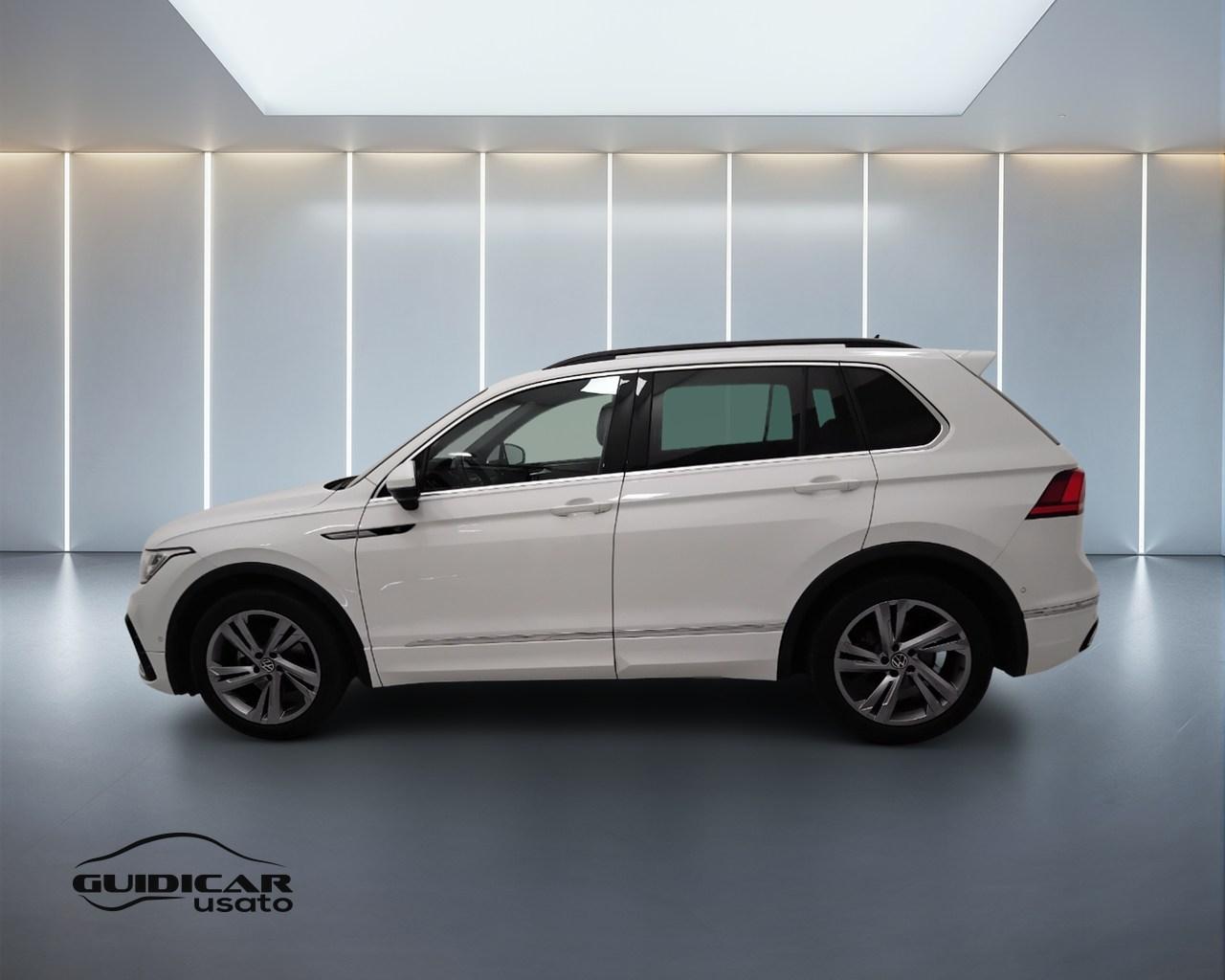VOLKSWAGEN Tiguan II 2021 - Tiguan 1.5 tsi R-Line 150cv dsg
