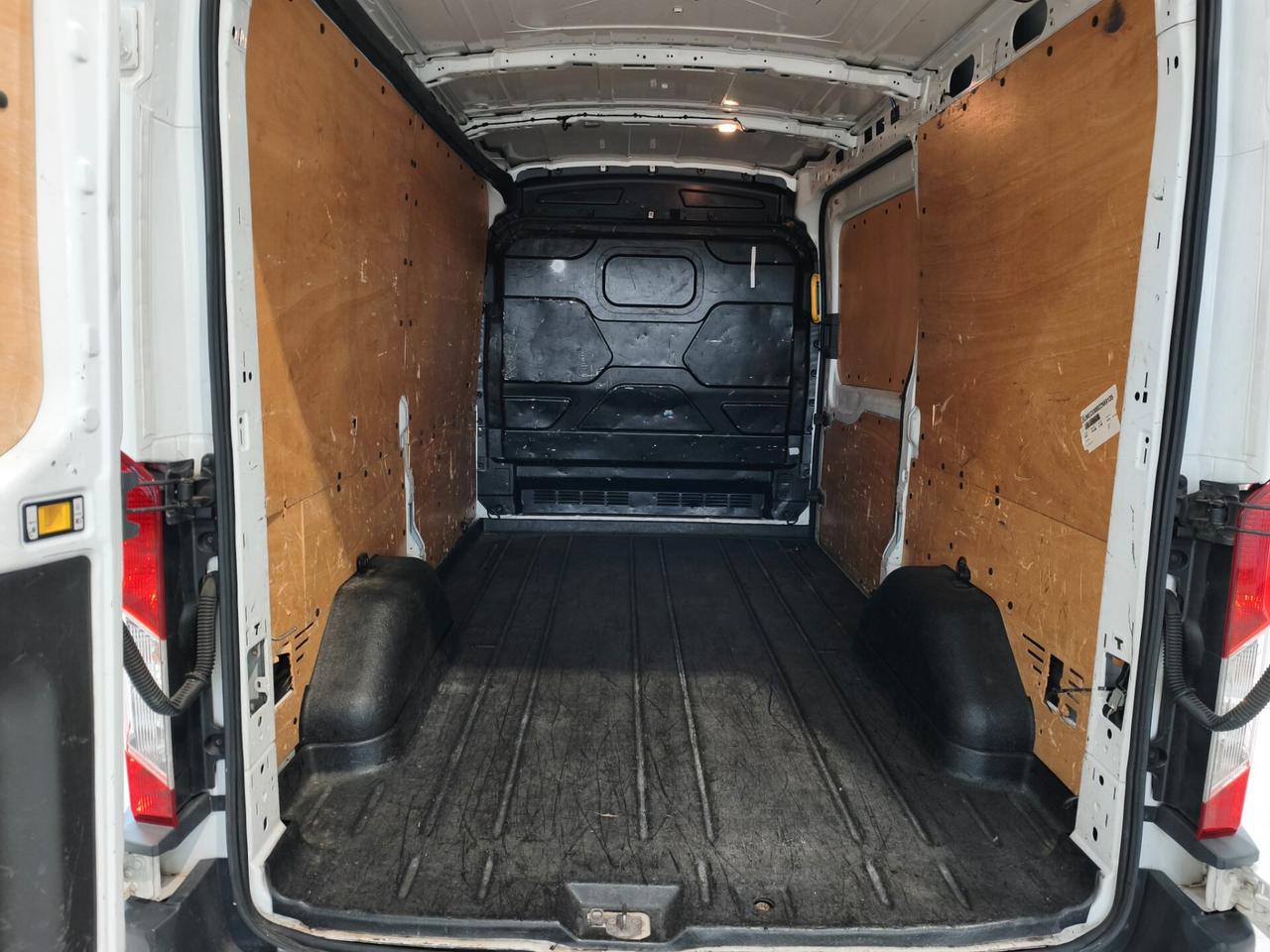 FORD TRANSIT 310 L2 H2 PASSO MEDIO TETTO ALTO 2.0 TDCI 130 CV TREND