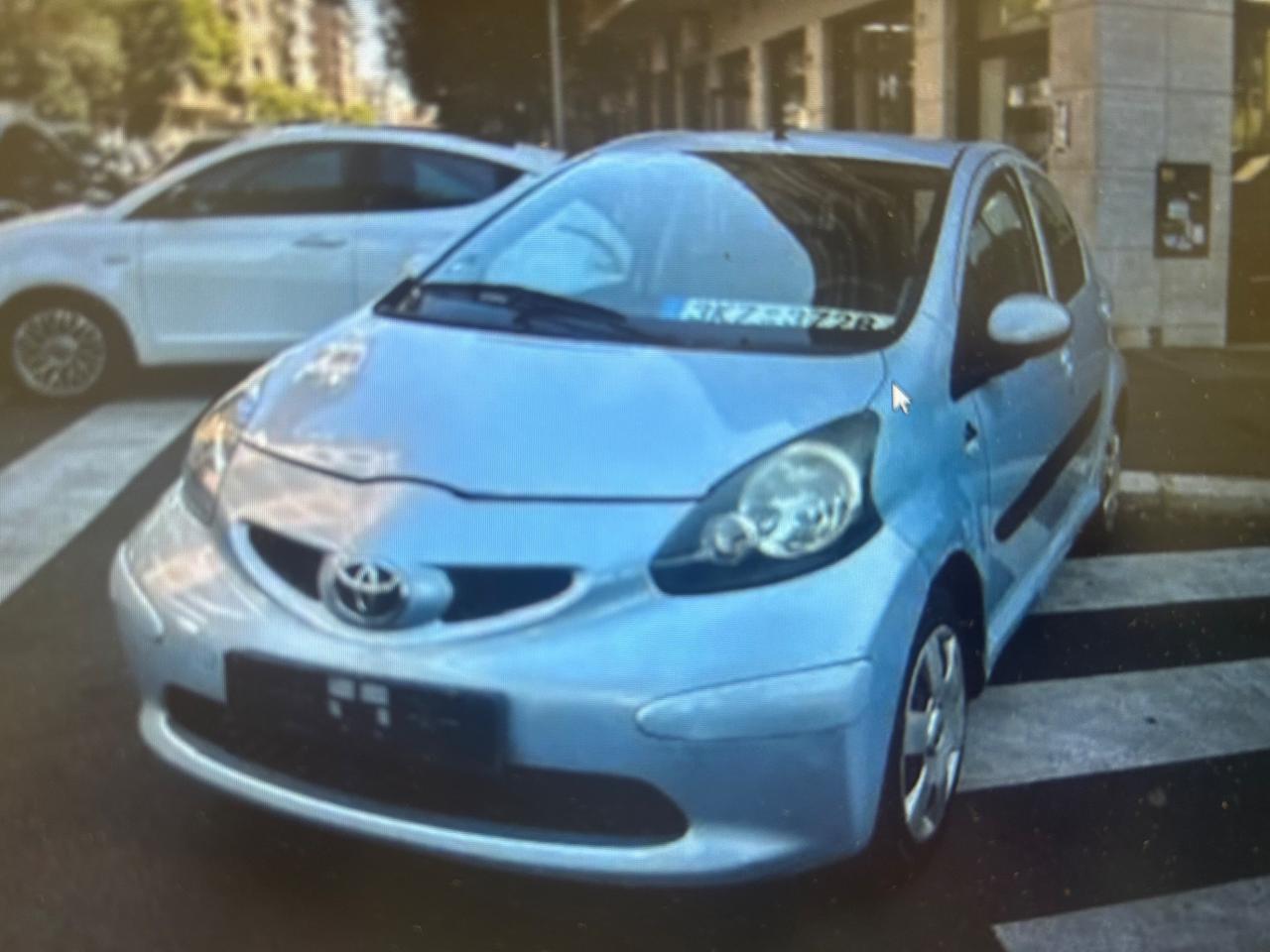 Toyota Aygo 1.0 12V VVT-i 5 porte Sol