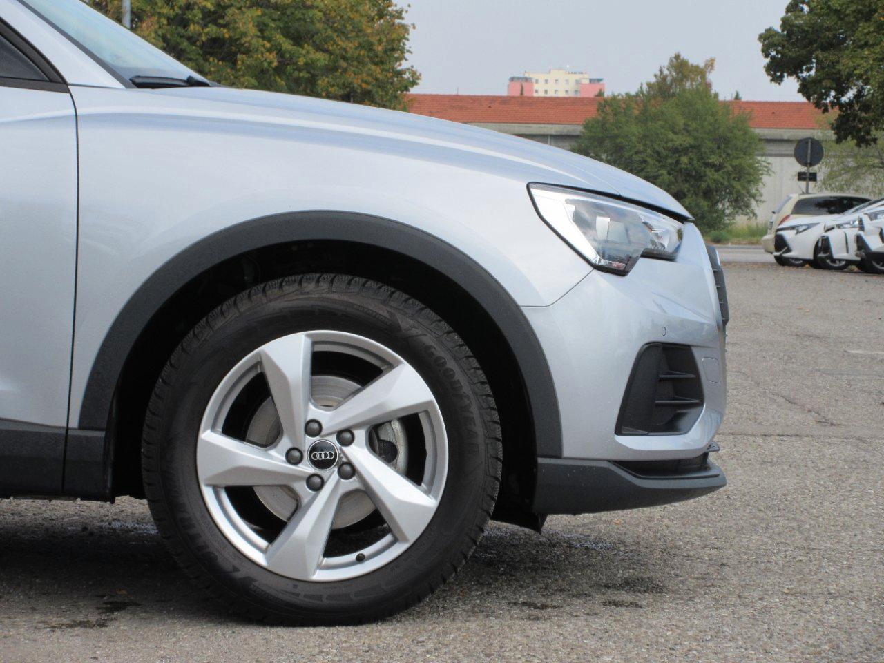 Audi Q3 35 2.0 tdi Business quattro s-tronic