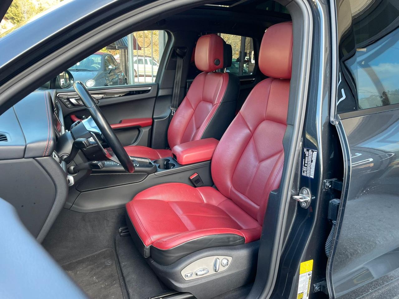 PORSCHE MACAN 2.0 250cv PDK IPERFULL