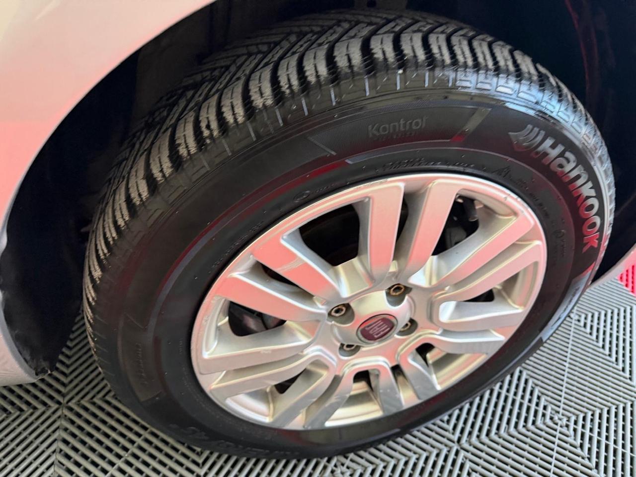 Fiat Punto 1.2 8V 5 porte Lounge GPL