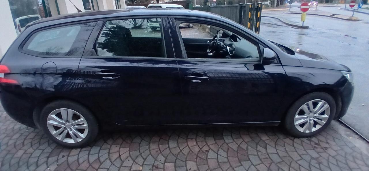 Peugeot 308 1.6 hdi s.w. neopatentati