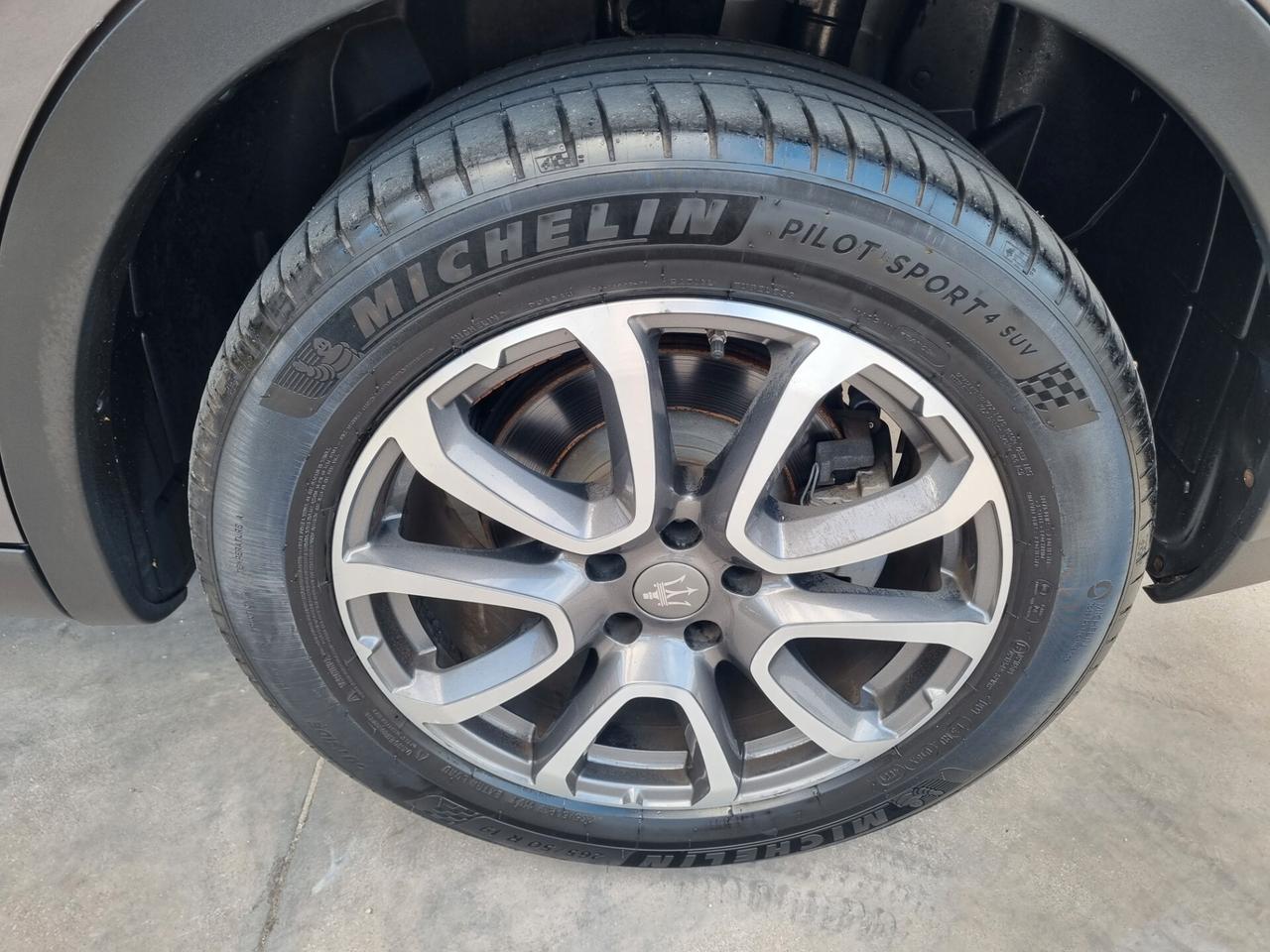 Maserati Levante 3.0 V6 Diesel 275 CV AWD COMPRESO IVA