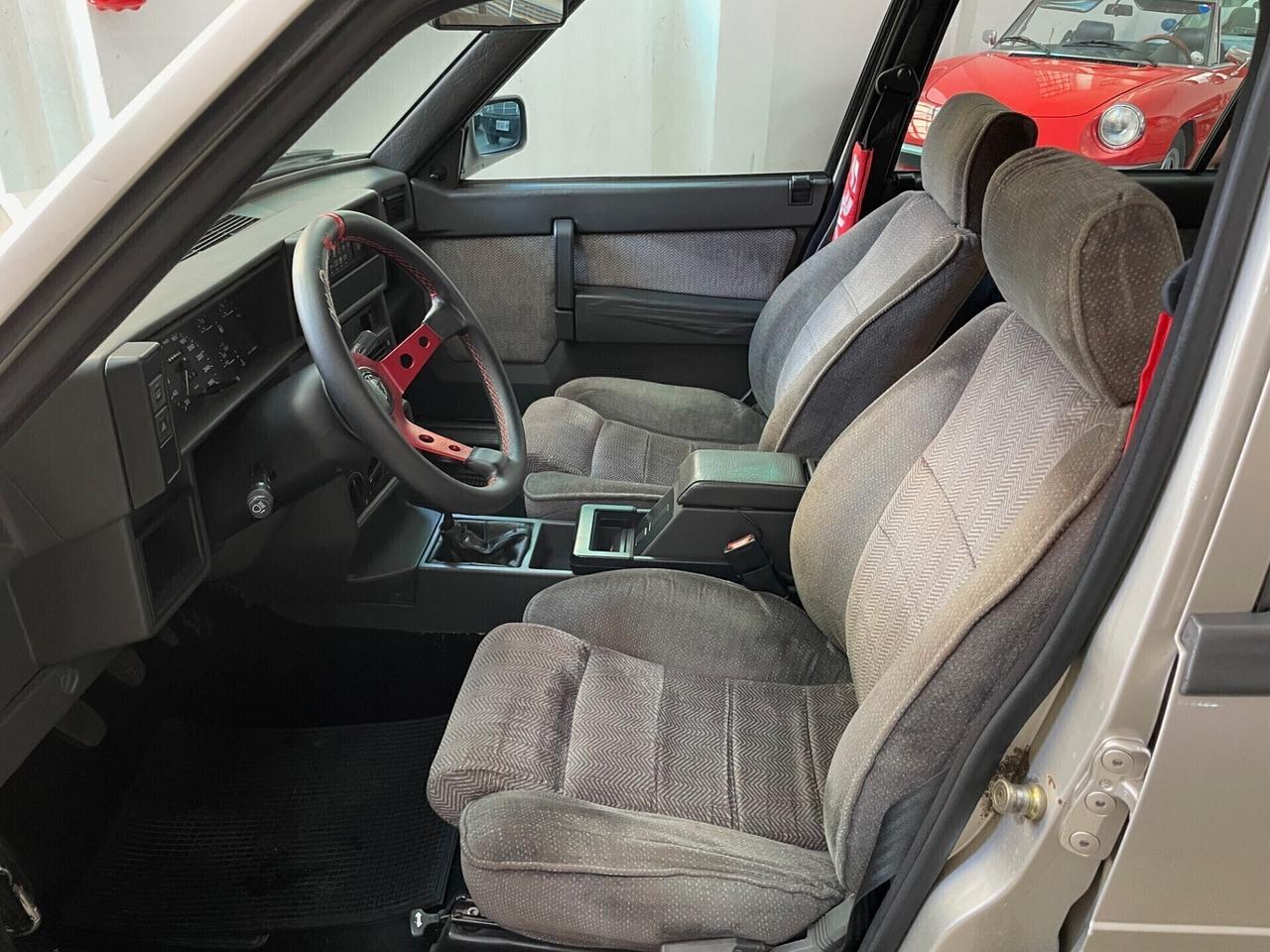 Alfa Romeo 75 2.0i Twin Spark 148cv
