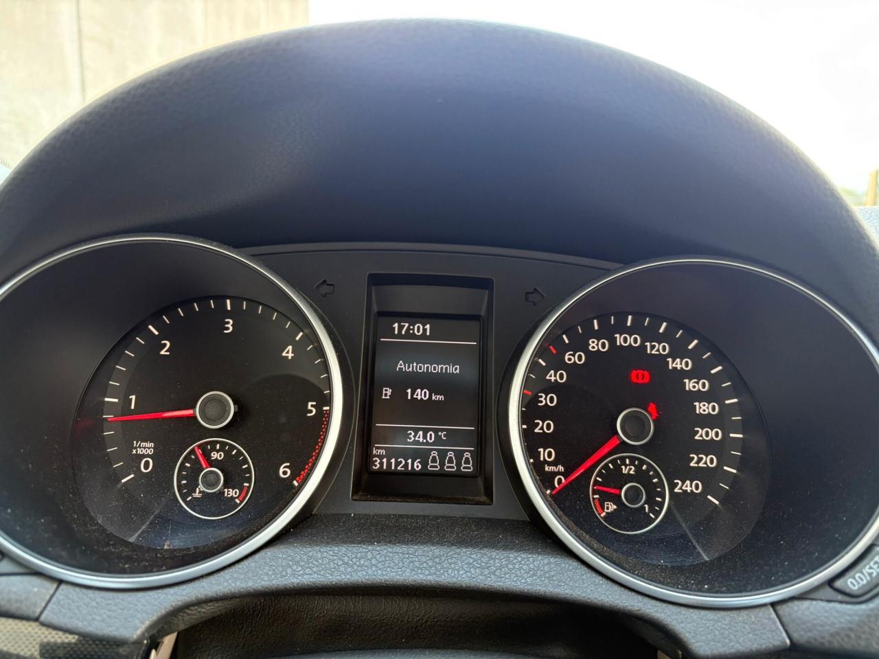 Volkswagen Golf 1.6 TDI 105cv 5p NEOPATENTATI