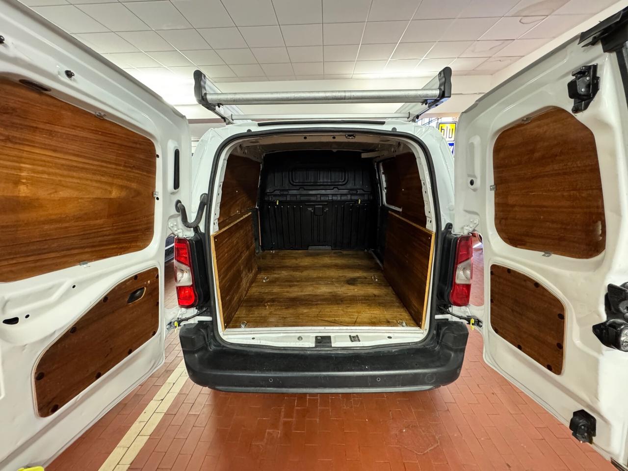 Peugeot Partner PureTech 110 S&S PC Furgone Pro