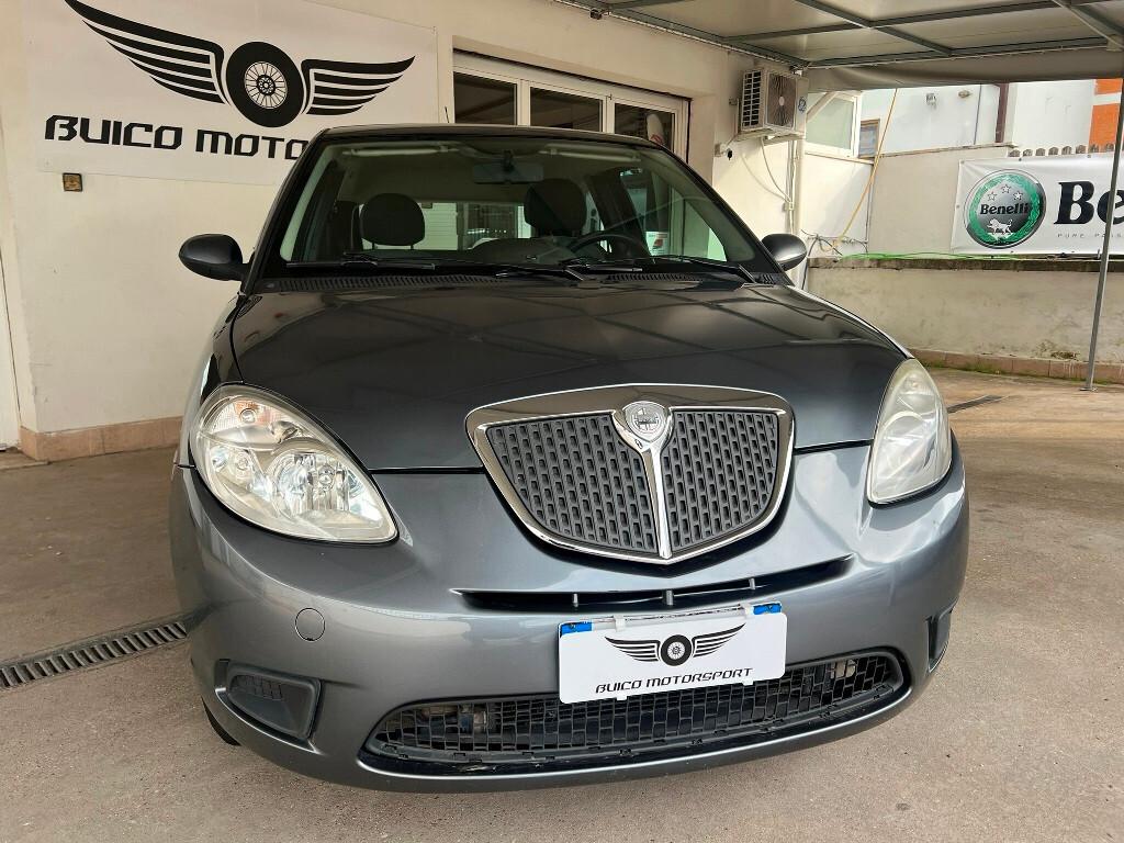 Lancia Ypsilon Oro 1.2 60 CV