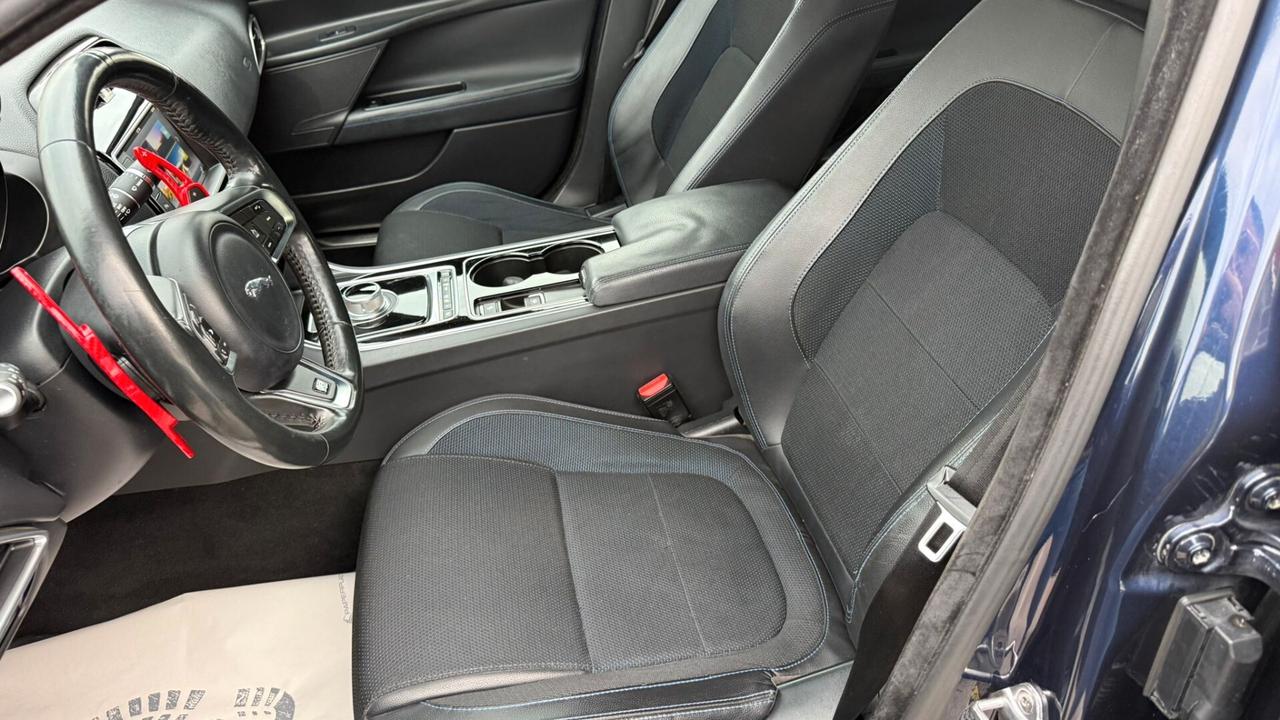 Jaguar XE 2.0 D Turbo Portfolio