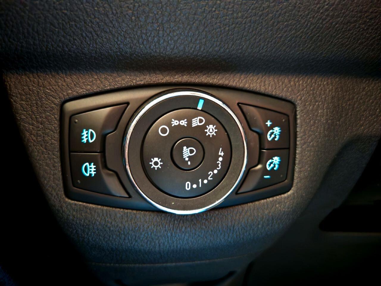 Ford Tourneo Courier 1.0 Titanium EcoBoost 100cv