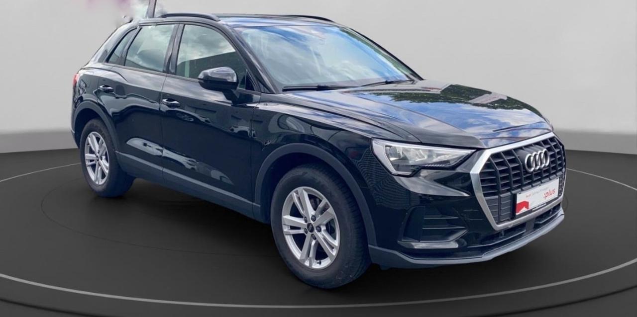 Audi Q3 35 TFSI Business, Manuale