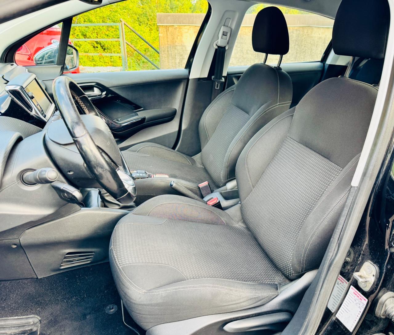 Peugeot 208 BlueHDi 75 5 porte Allure