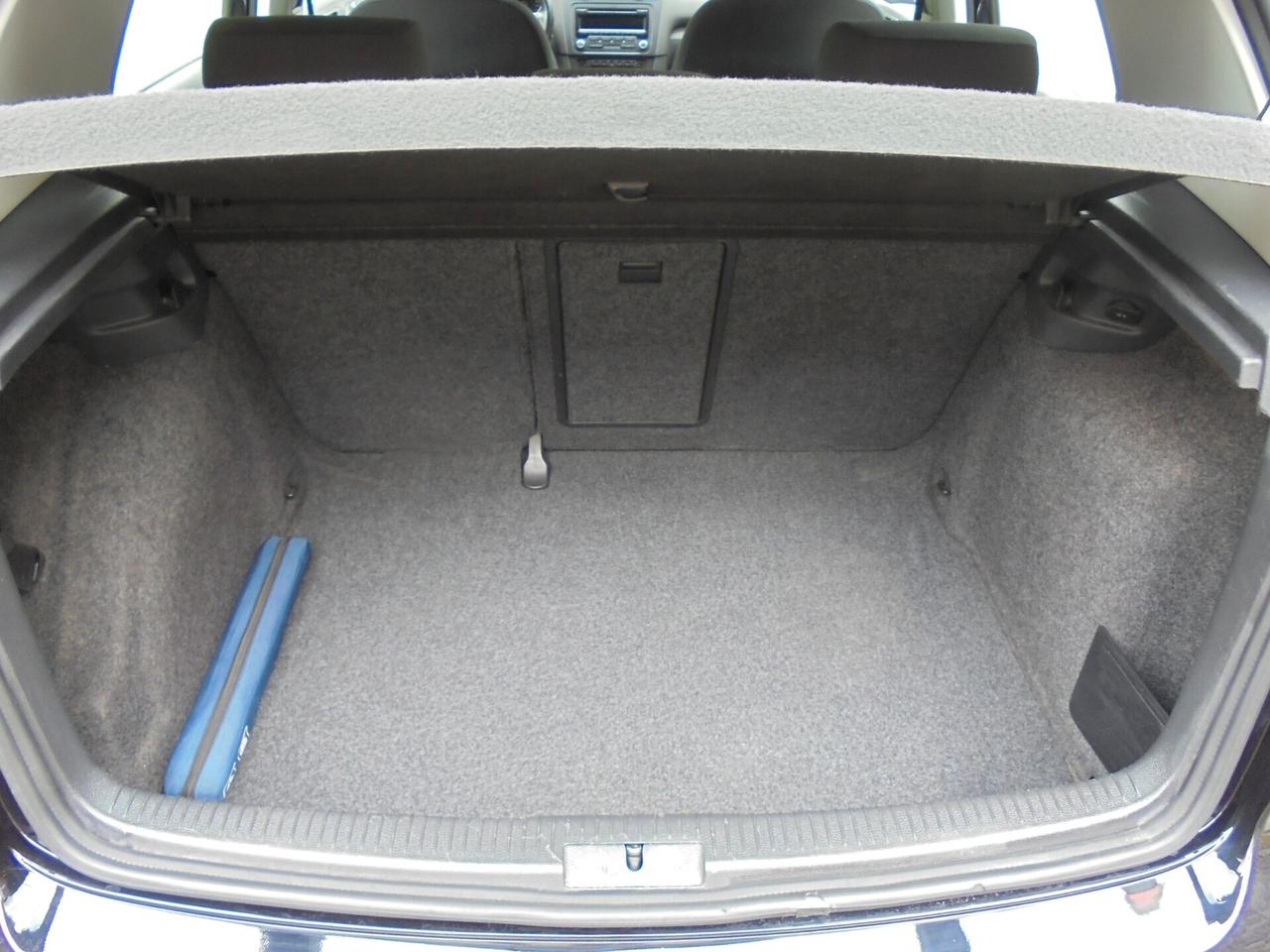 VOLKSWAGEN GOLF VI 1.6 TDI 105CV HIGHLINE 5P UNIPROPRIETARIO NEOPATENTATI