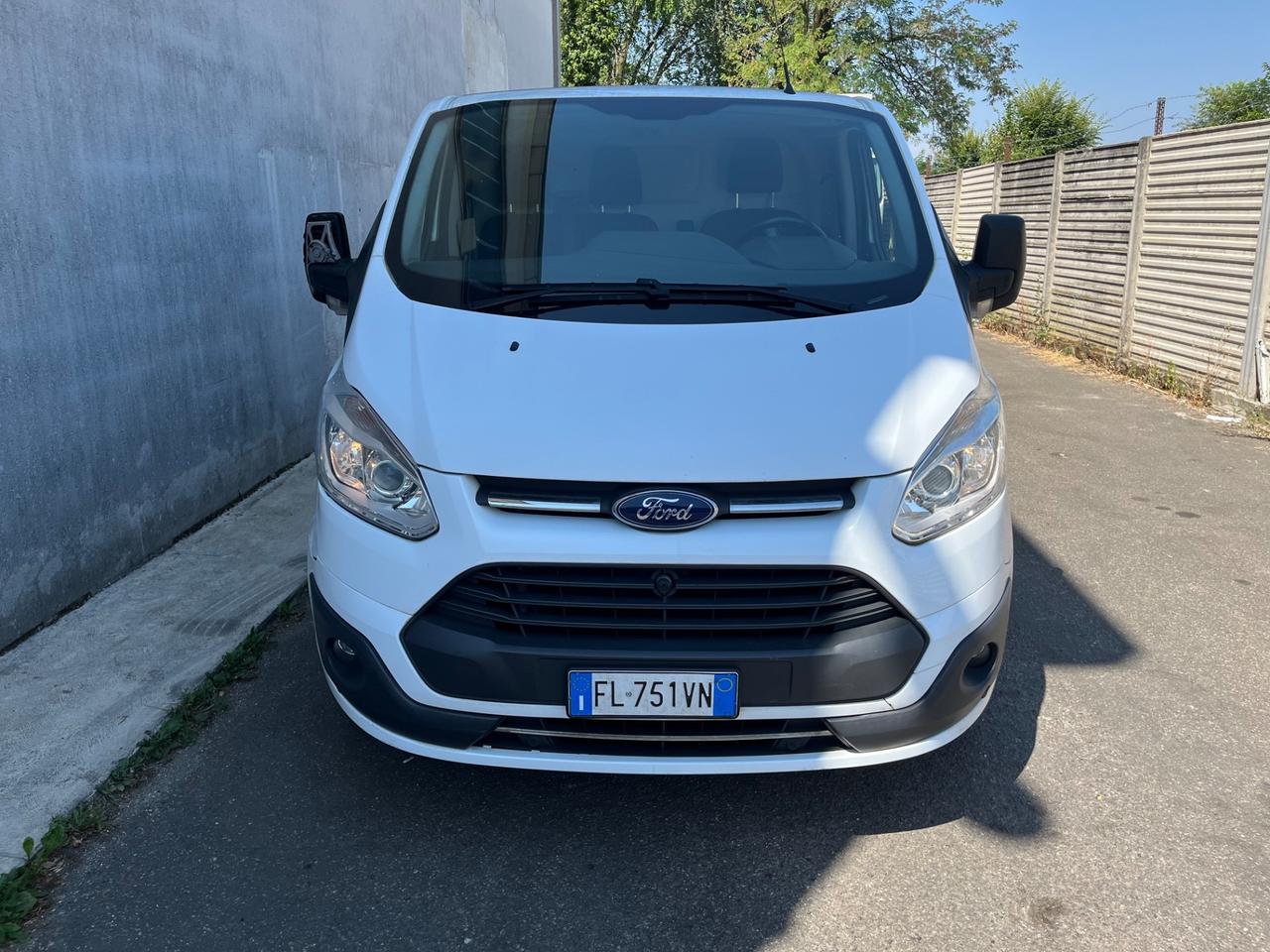 Ford Tourneo Custom Tourneo Custom 320 2.0 TDCi 130CV PC Trend