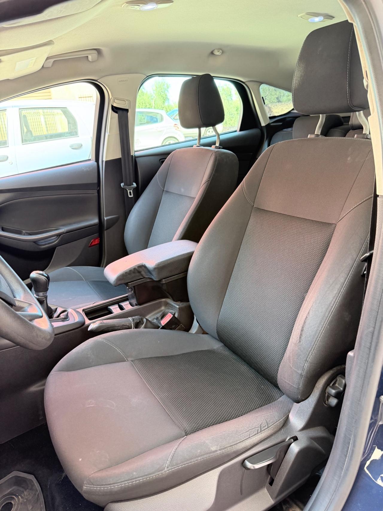 Ford Focus 1.0 EcoBoost 100 CV Start&Stop Business