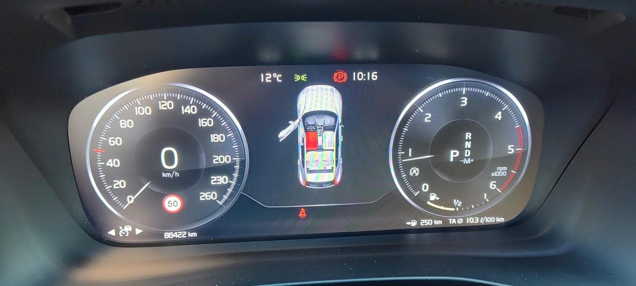 Volvo XC40 D4 AWD Geartronic Momentum