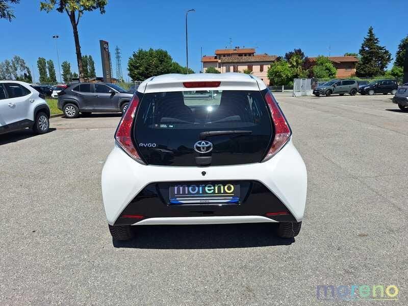 Toyota Aygo 1.0 x-play 5p