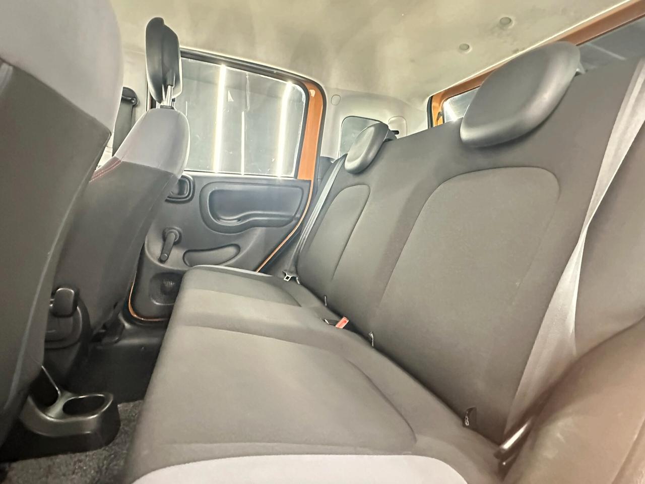 Fiat Panda 1.2 Lounge 69cv-NEOPATENTATI-KM CERTIFICATI-PERMUT