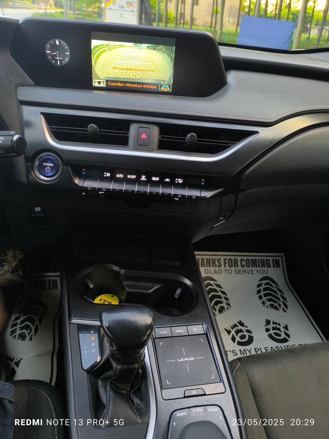 Lexus UX Hybrid Business Full Optional